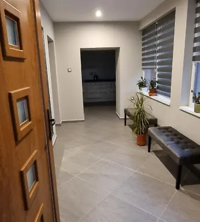 Hos-Cegledi Vendeghaz Miskolc -Oenallo Otthon, Mely Csak Az Oenoeke Exterior foto