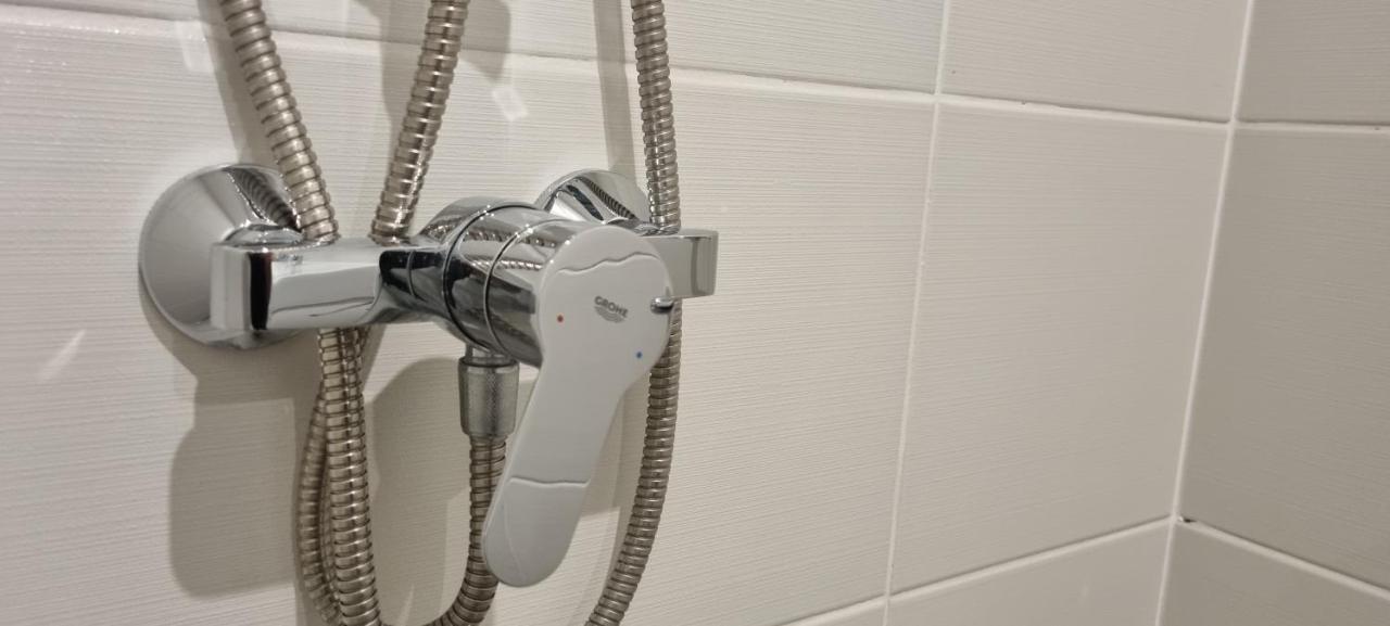 Hos-cegledi Vendeghaz -oenallo Otthon, Mely Csak Az Oenoeke